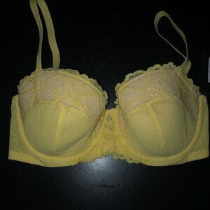 NWT Fredericks of Hollywood 34D Karoline Yellow Balconette Lace Trim Bra